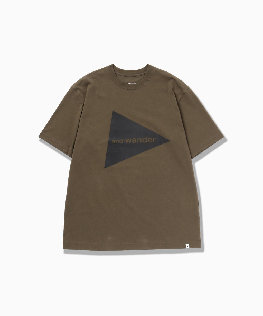 and wander logo SS T
