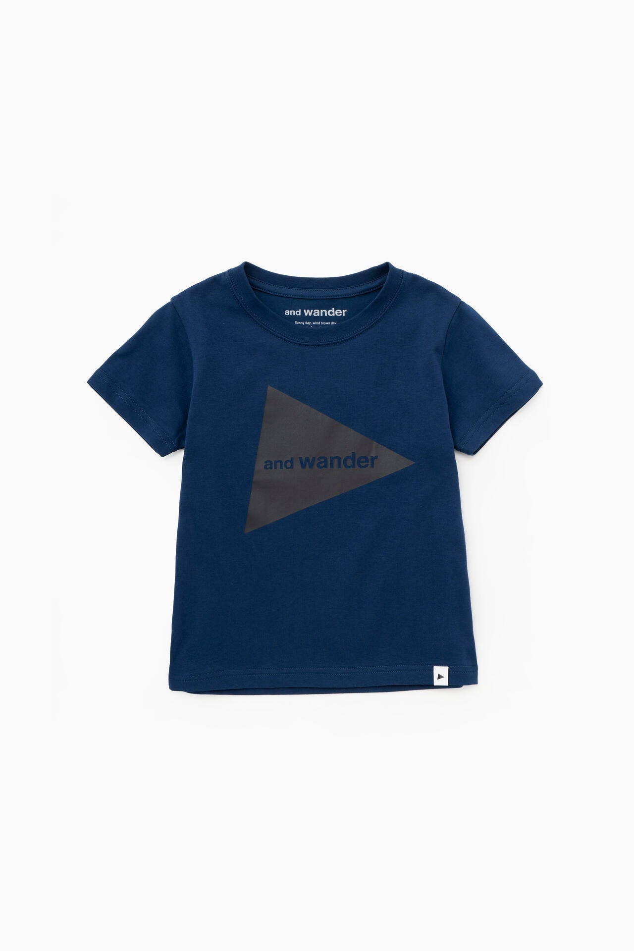 and wander big logo T kids