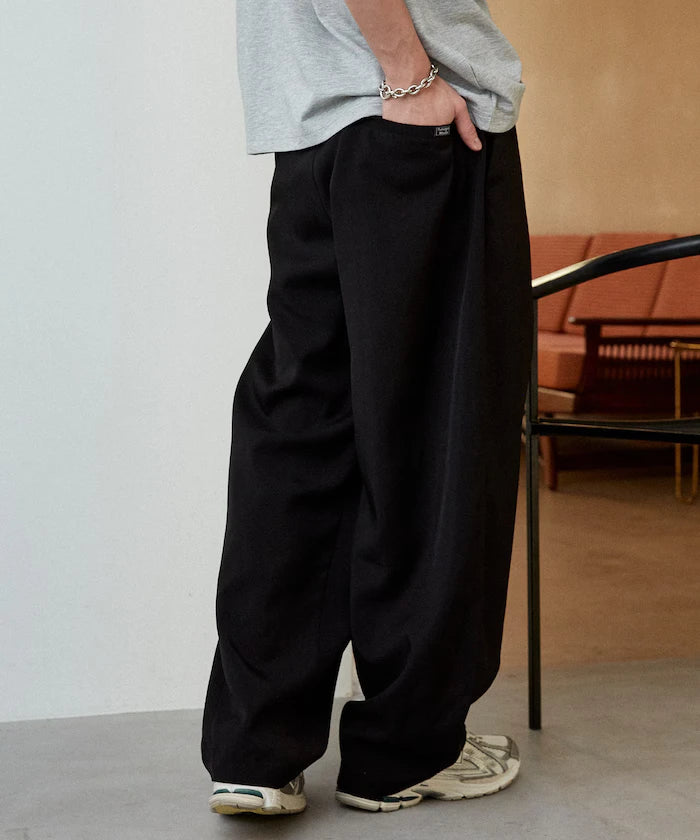 LOVE POP STUDIO Easy Slacks Pants Limited Edition