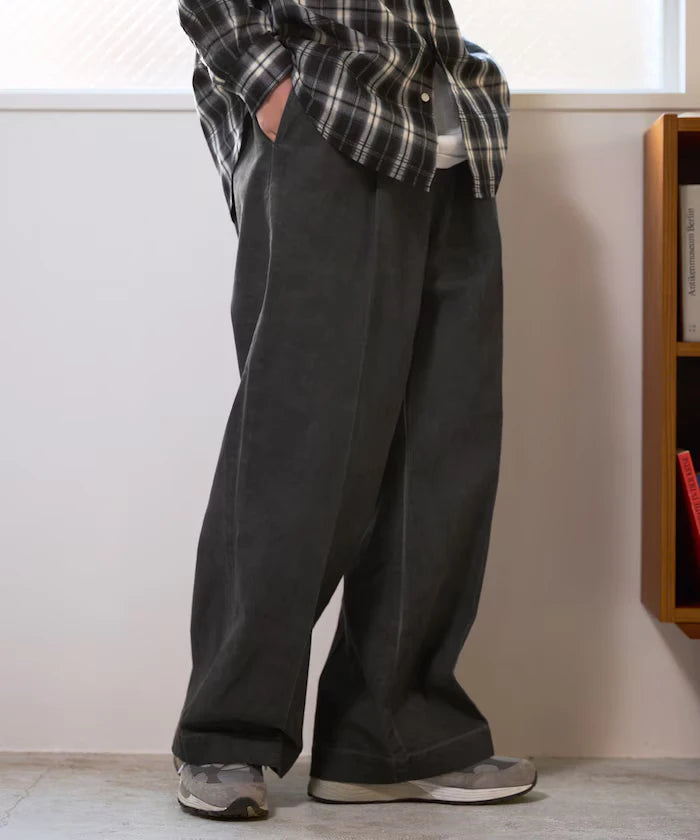 Fade processing cotton tuck wide pants