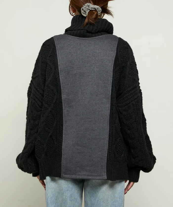 Mixed Material Switch Turtle Neck Knit Limited Edition