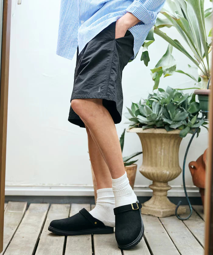 Nylon Medium Length Baggy Shorts