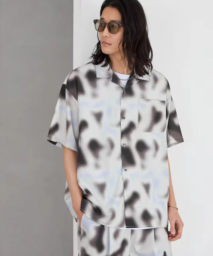 Open Collar Pattern Short Sleeve Shirt