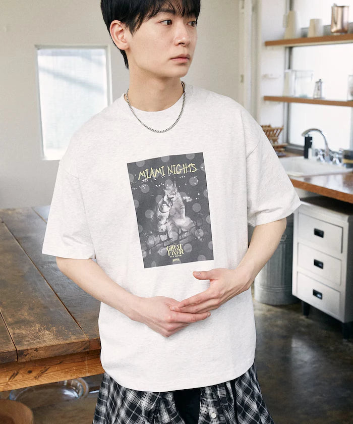 <Functional Material> MIAMI NIGHTS Cat Photo T-shirt Limited Edition