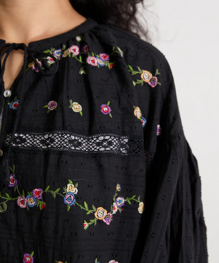 Dobby Floral Embroidery x Lace Dress