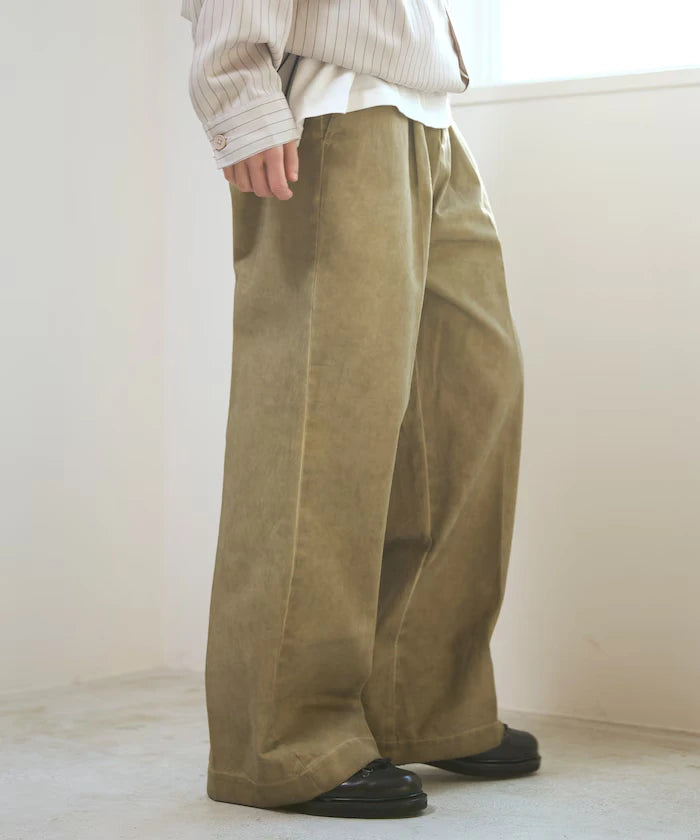 Fade processing cotton tuck wide pants