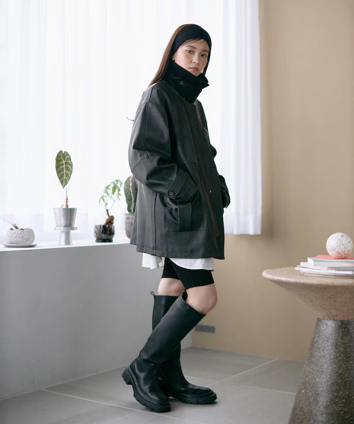 Oversized Crush Leatherette Jacket / Collar Corduroy