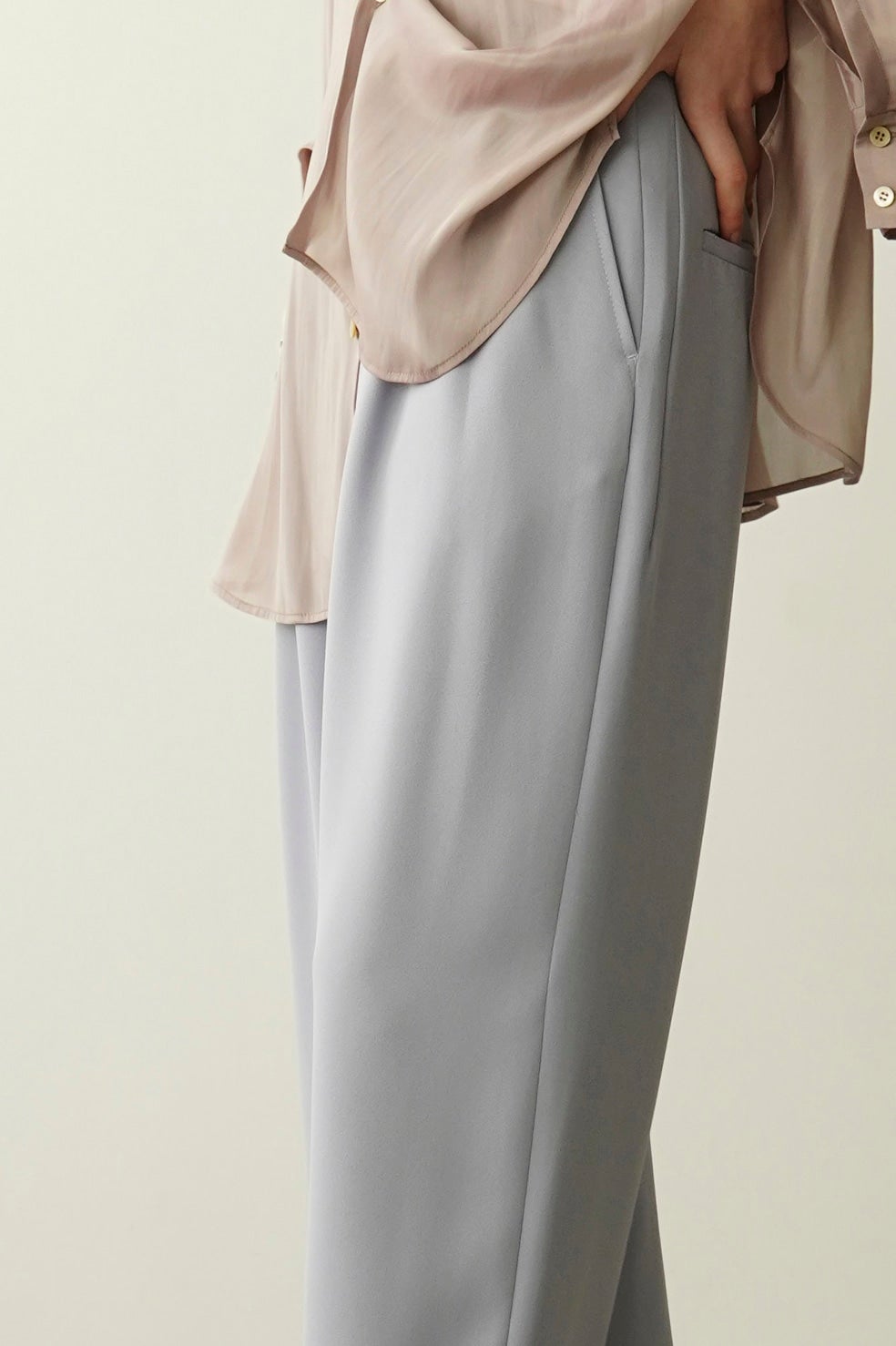 BASIC TUCK PANTS