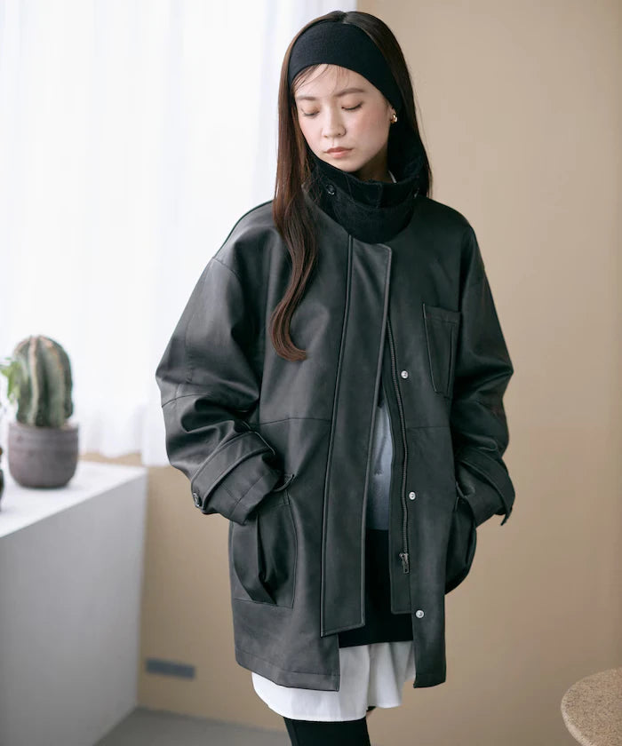 Oversized Crush Leatherette Jacket / Collar Corduroy