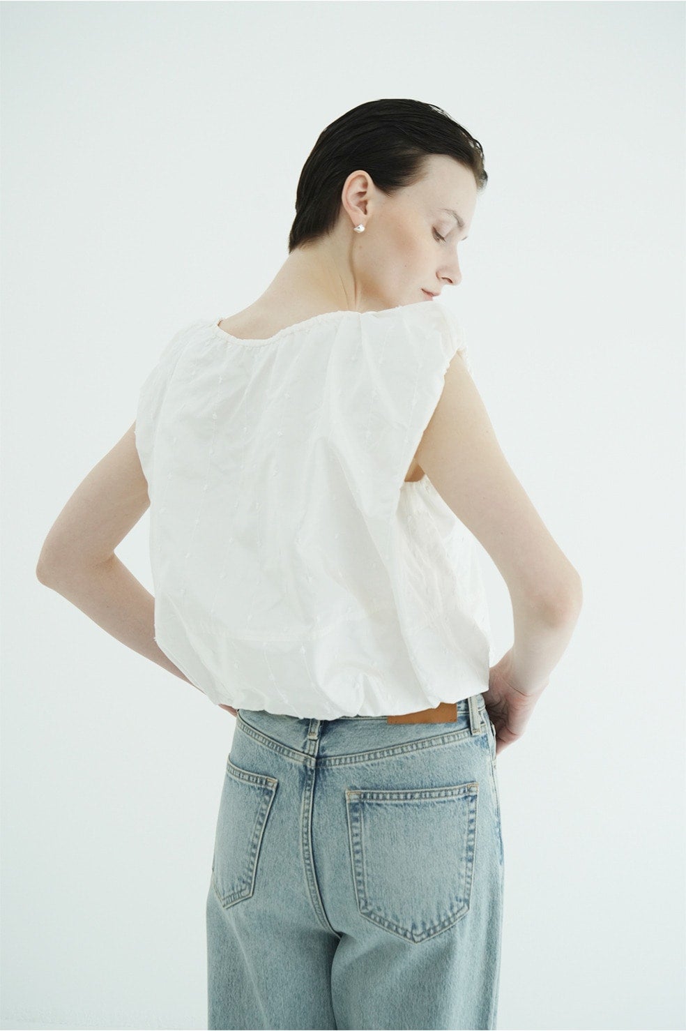W FACE DOT SLEEVELESS RIBBON TOPS
