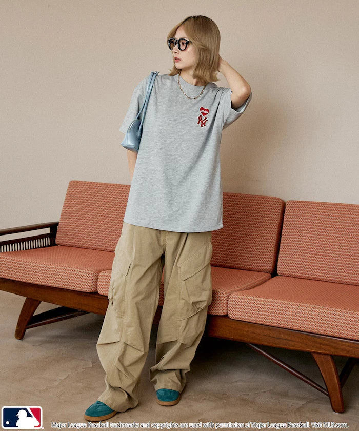 MLB One Point Heart T-Shirt