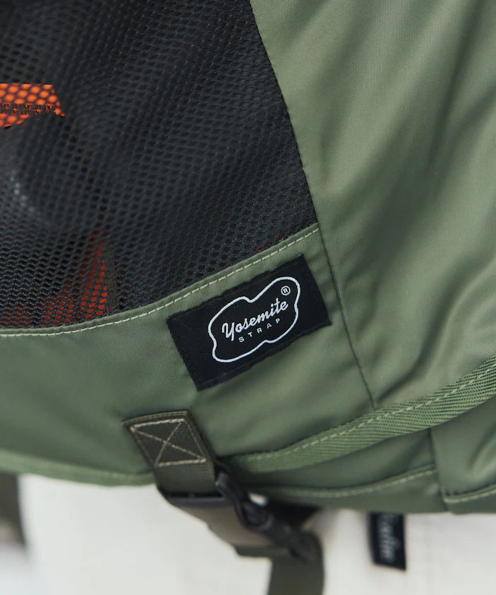 EXPANDER MESSENGER BAG Messenger Bag Water Resistant