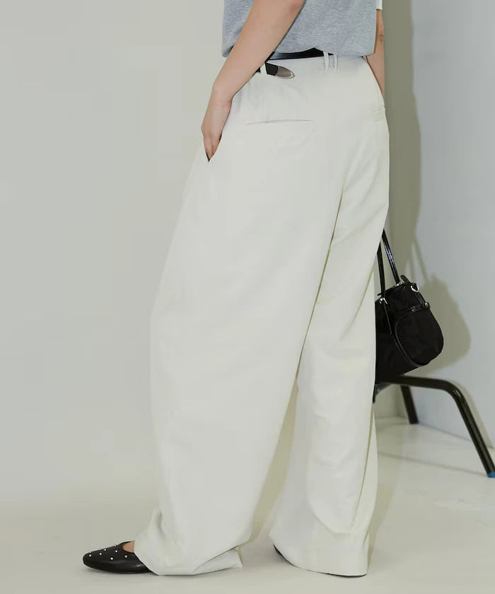 Color Tuck Slacks Pants Limited Release