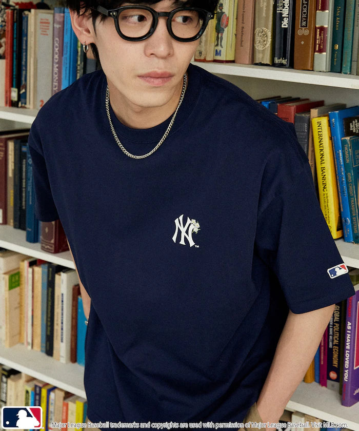 MLB One-Point Flower Embroidery T-Shirt