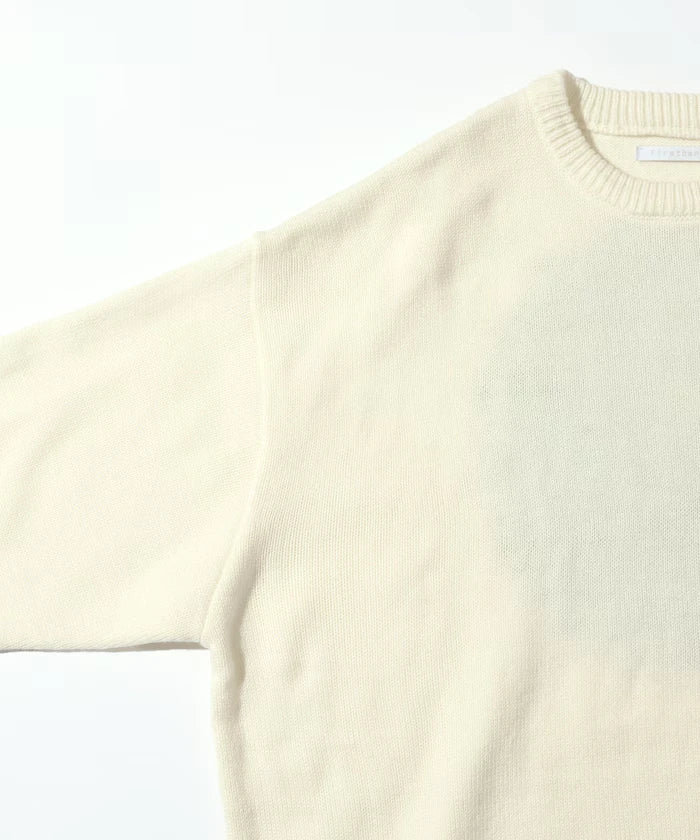 Sweat-like Lettered Knit / Jacquard Knit