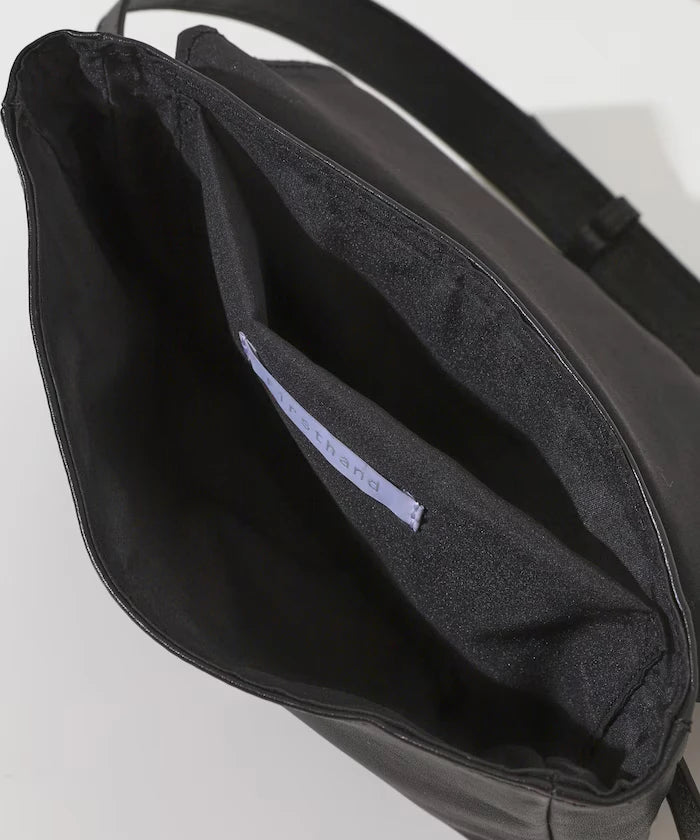 Leather Waist Pouch / Cowhide / Water-Repellent Leather