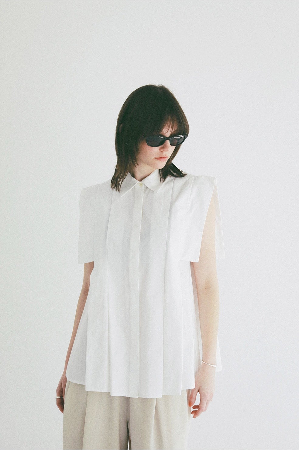 PANELL PLEAT SQUARE SLEEVE SHIRTS