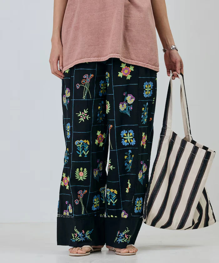Patchwork Floral Embroidery Pants