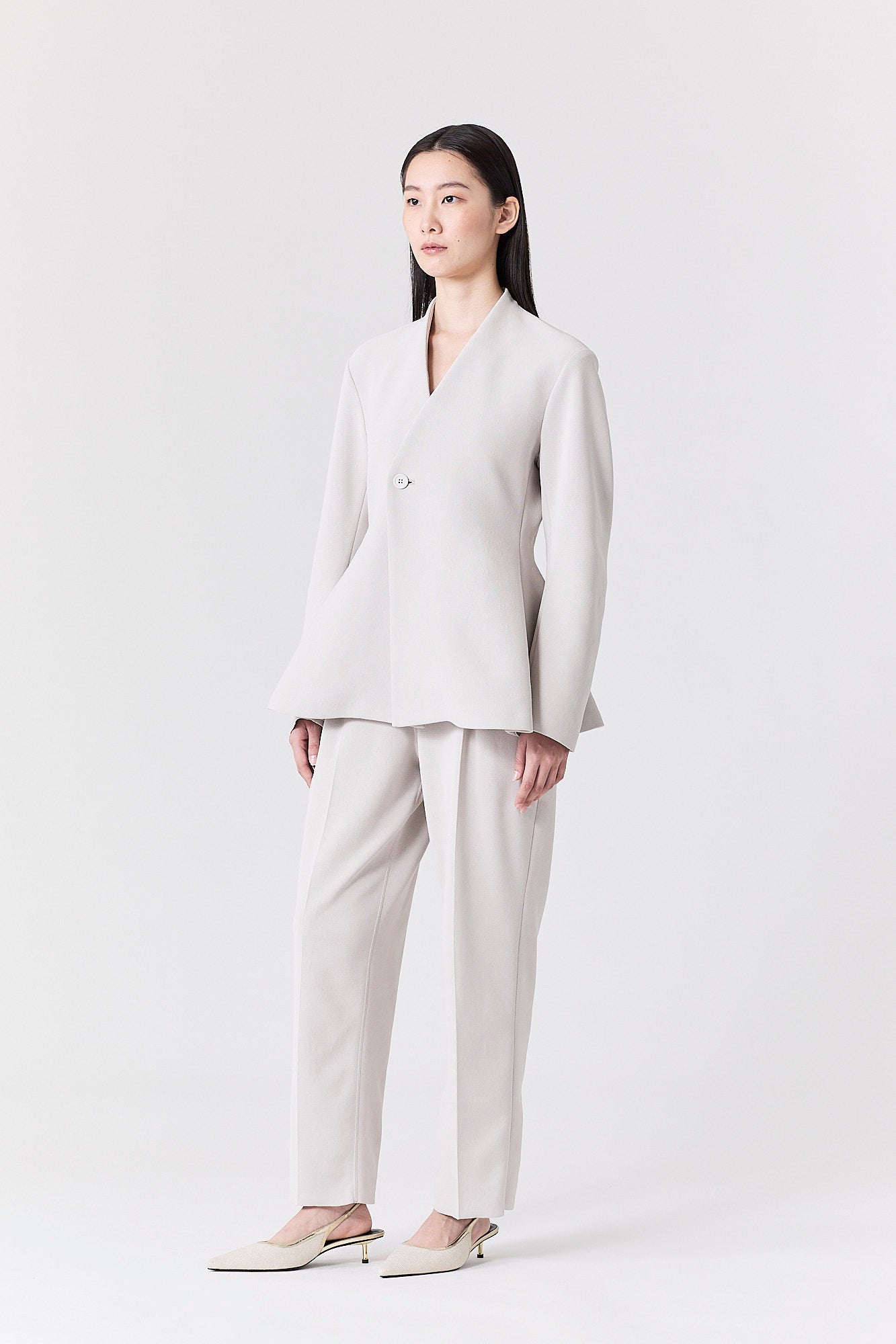 MILAN COLLARLESS FLARE JACKET