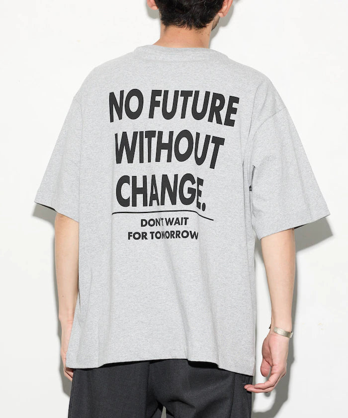 6oz Front Logo Embroidery Crew Neck T-Shirt / Back Print T-Shirt PRINT LEFT CHEST EMBROIDERY BOX FIRST
