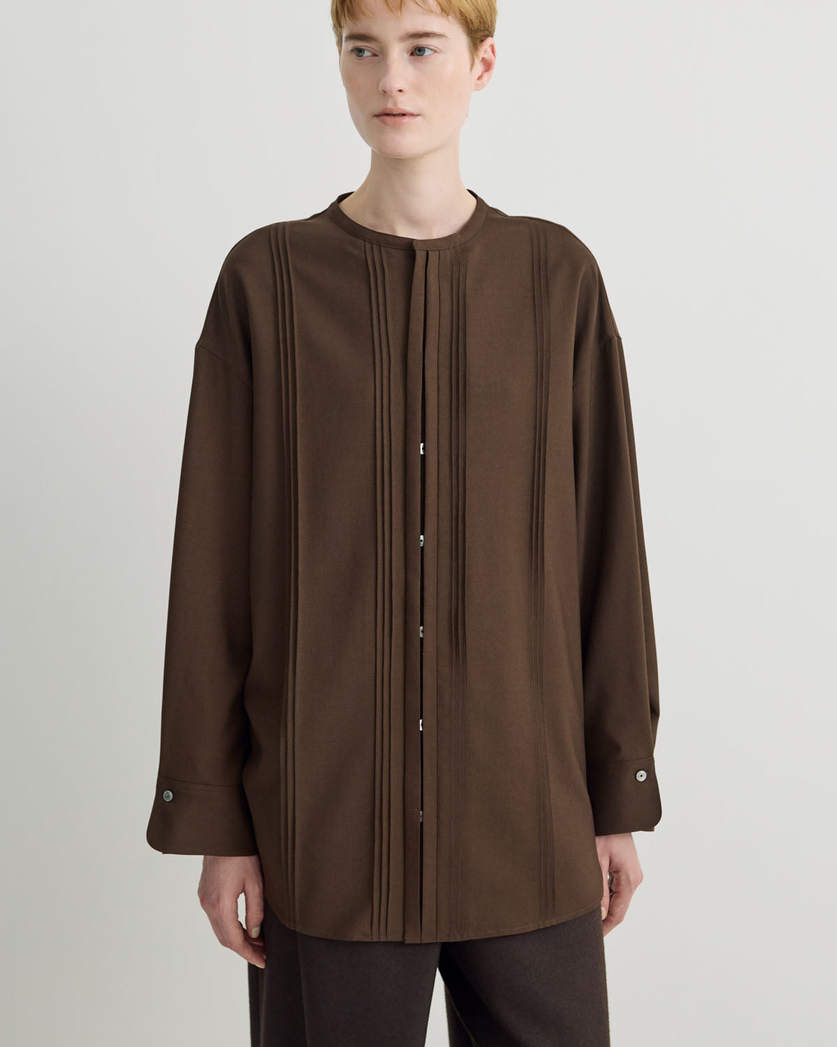 PIN TUCK STAND COLLAR BLOUSE