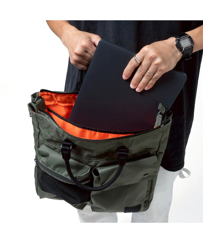 EXPANDER HELMET TOTE BAG