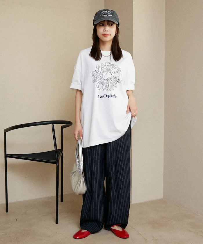 Love Pop Studio Flower Embroidery T-Shirt