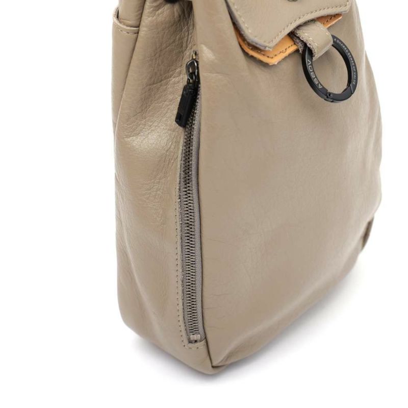 TONE LAYER DRAWSTRING SHOULDER / GREIGE