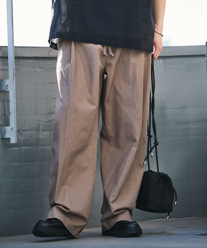 Wide Silhouette Linen Mix Tuck Easy Pants [Limited Edition]