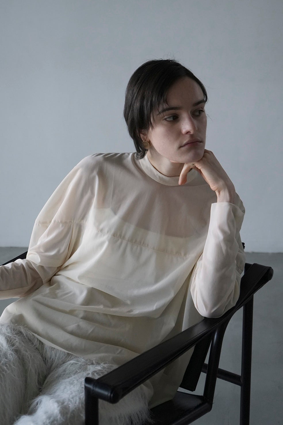 SHEER MESH CURVE SLEEVE TOPS