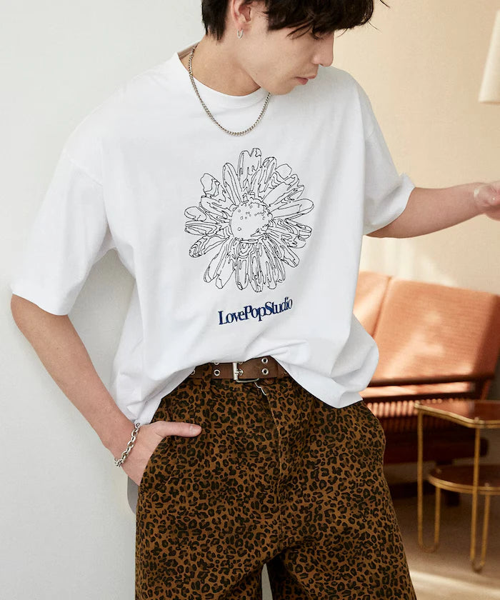 Love Pop Studio Flower Embroidery T-Shirt