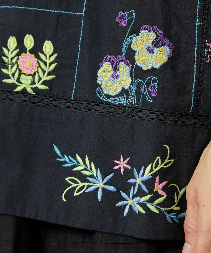 Patchwork Flower Embroidery Shirt