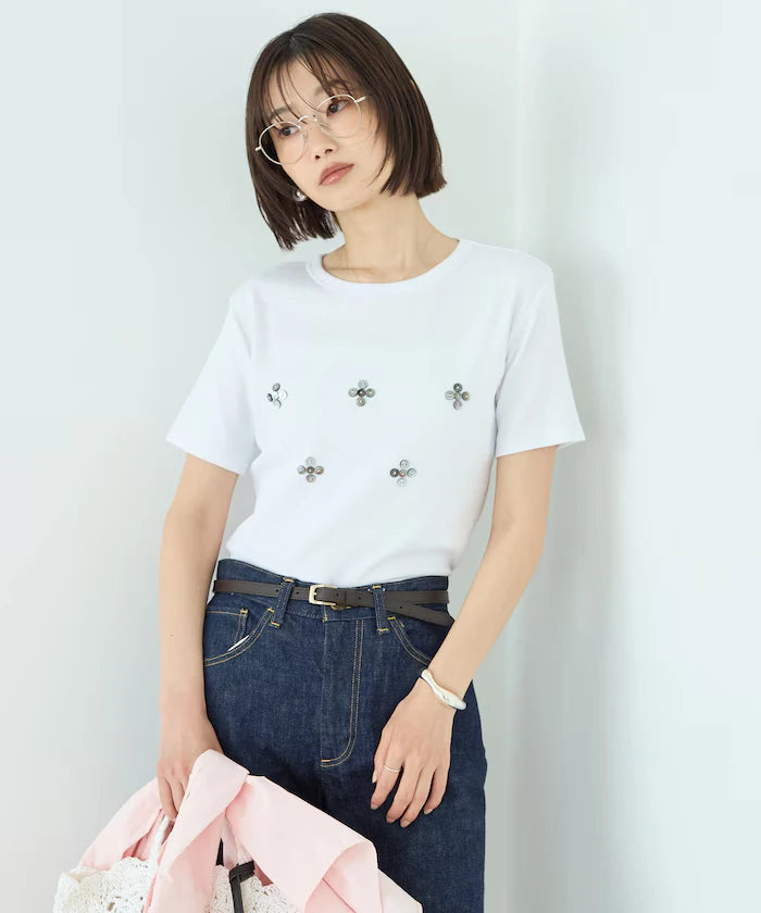 Shell Button Flower Motif Cotton Modal T-Shirt