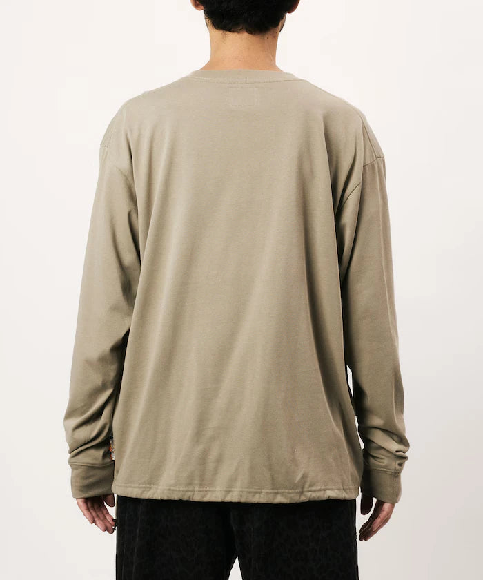 FREAK'S STORE for BEACH & FES Relax Fit One Point Logo Spindle Long Sleeve T-Shirt