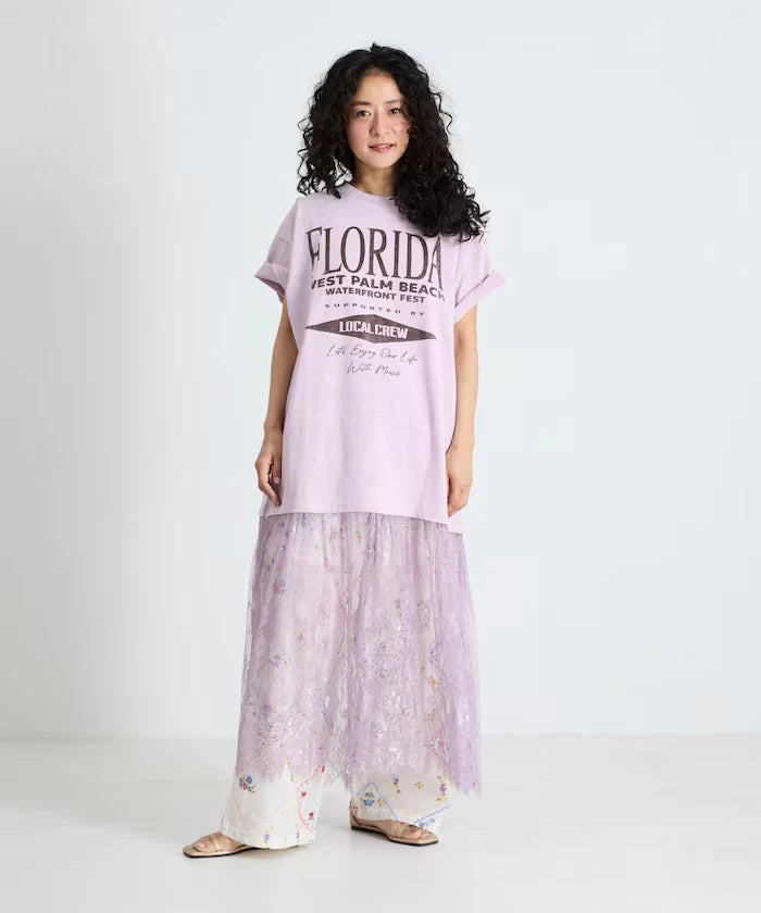 T-shirt lace docking one-piece