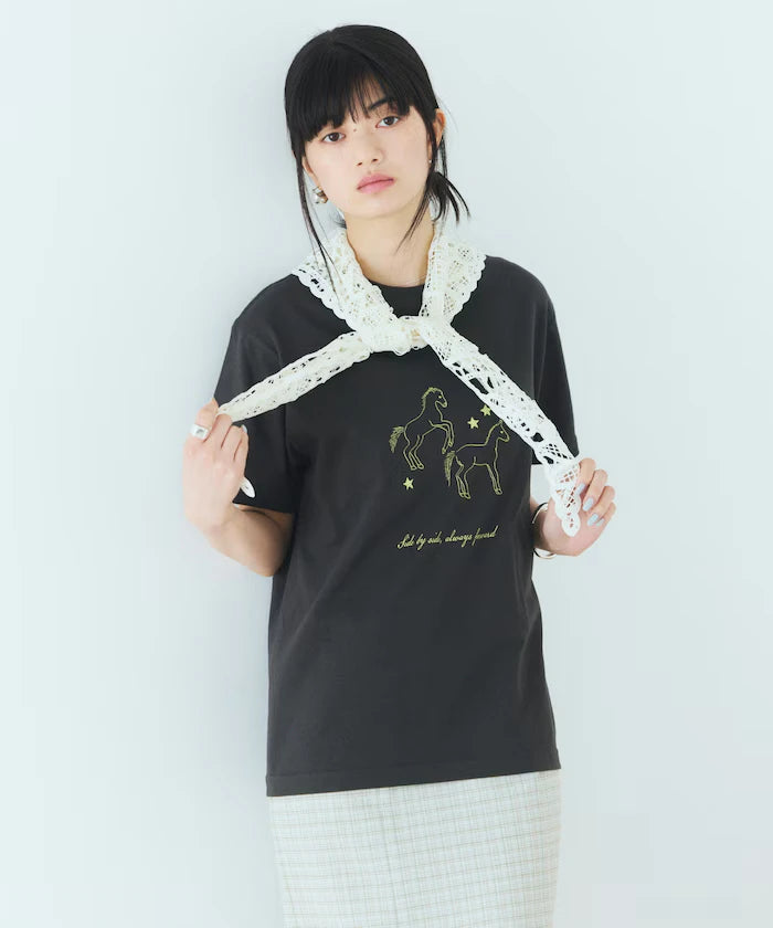Comfortable Horse Print Crew Neck T-Shirt