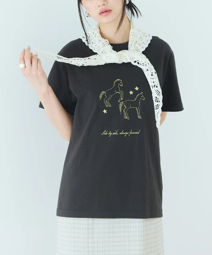 Comfortable Horse Print Crew Neck T-Shirt