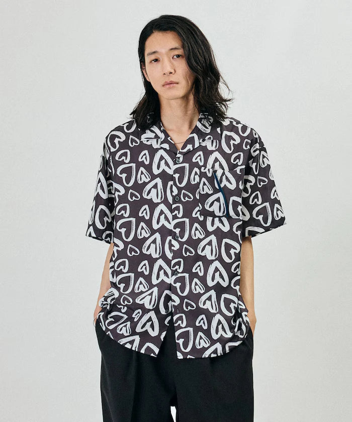 Open Collar Pattern Short Sleeve Shirt