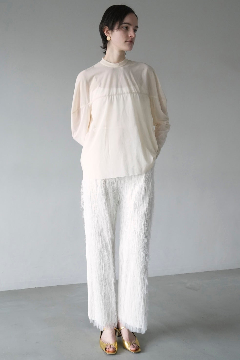 SHEER MESH CURVE SLEEVE TOPS