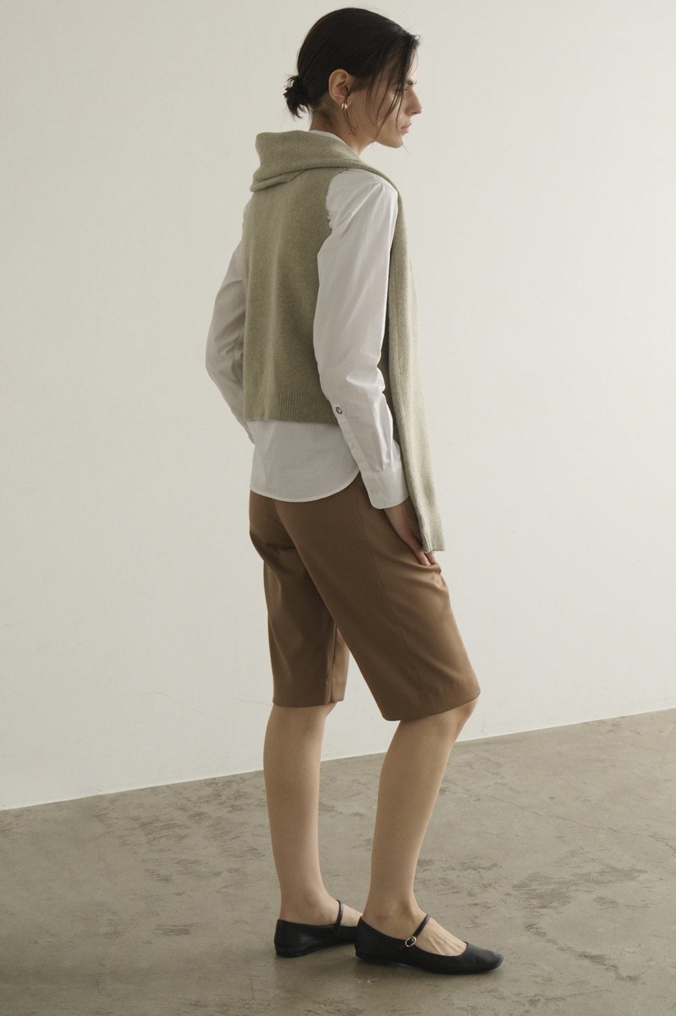 LOW WAIST HALF PANTS