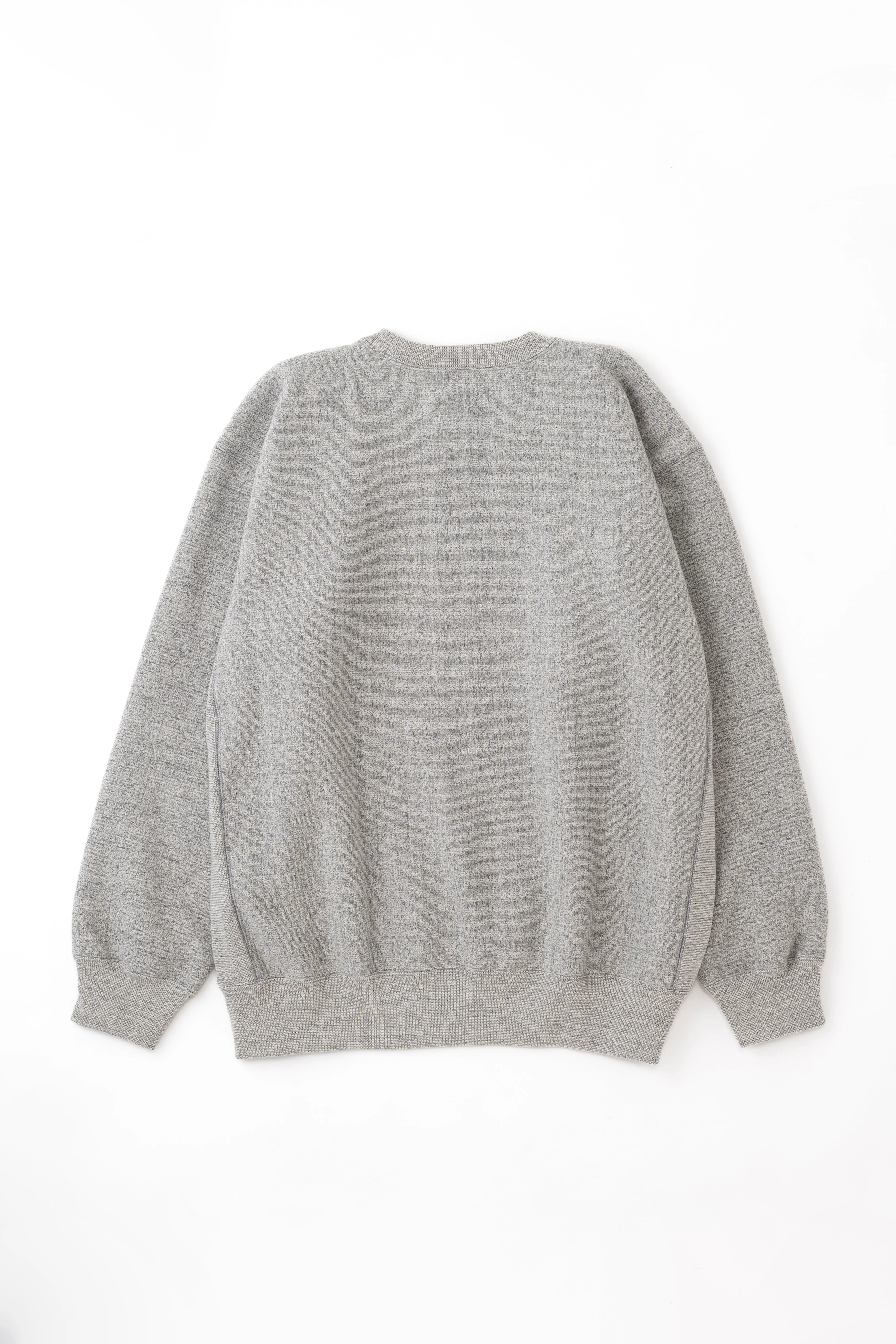 ATHLETIC SWEATER