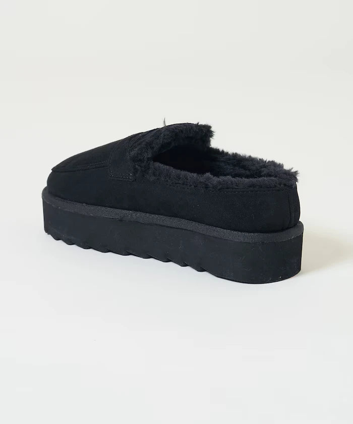 Thick-soled eco-fur loafers