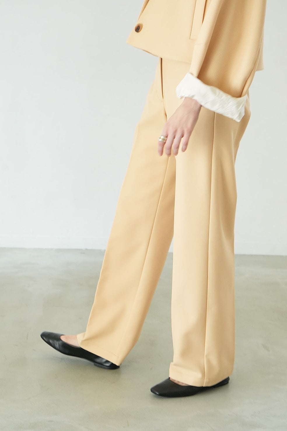 LOW WAIST STRAIGHT PANTS