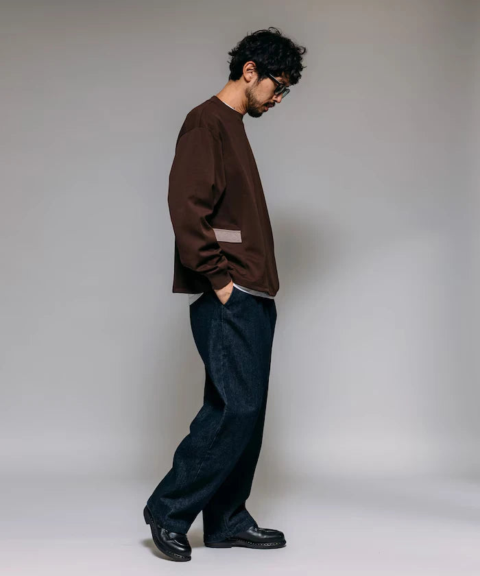 <New Color Added> Side Pocket Spindle Cardboard Crew Neck Sweatshirt