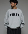 Front Print Crew Neck Sweat FIRST / Relaxed Fit