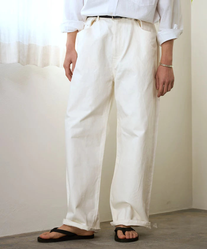 Design Tuck Japan Denim / Wide Silhouette