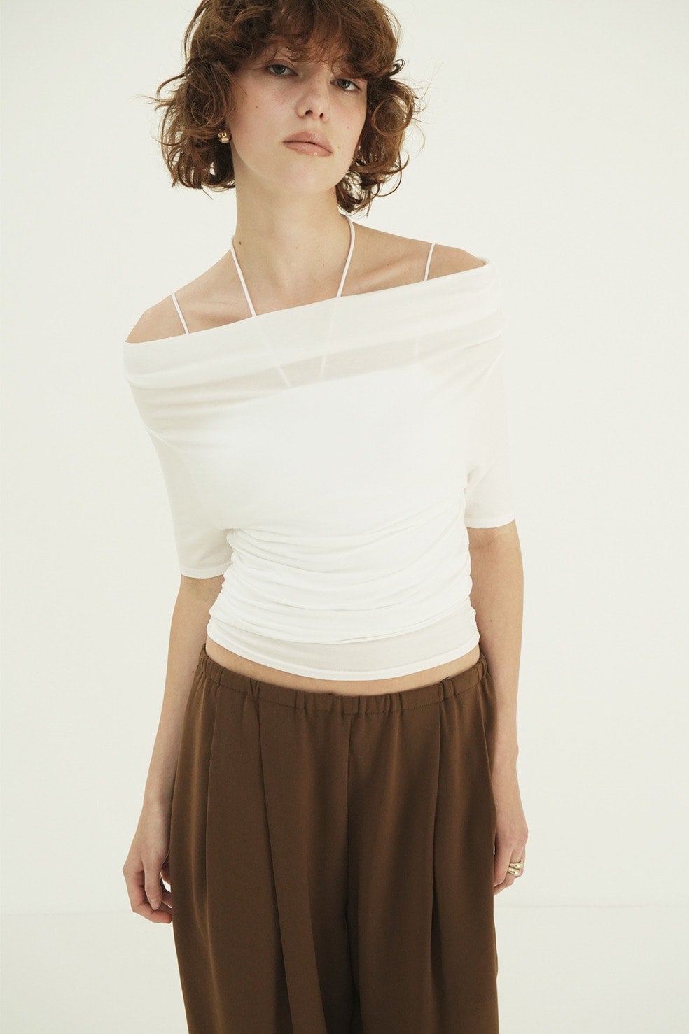 THIN CORD HALTER NECK TOPS
