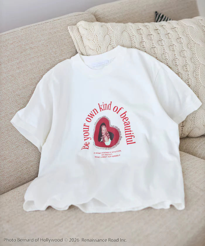 Marilyn Monroe Short Sleeve Heart Photo T-Shirt