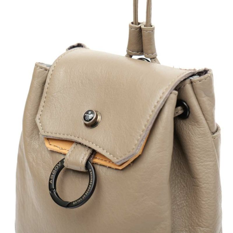 TONE LAYER DRAWSTRING SHOULDER / GREIGE