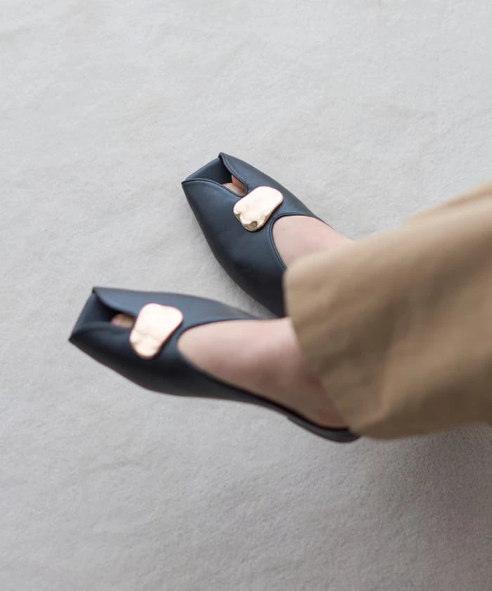 Nuance Plate Open Toe Shoes